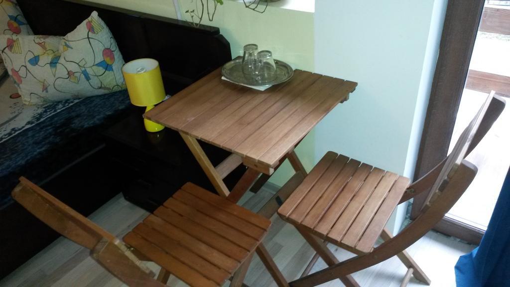 La Buni Buşteni Zimmer foto